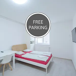 Trzaska With Free Parking Lublaň