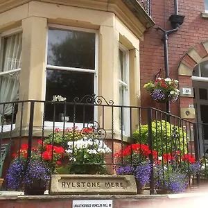 https://rylstone-mere-whitby.yorkshirehotels.net