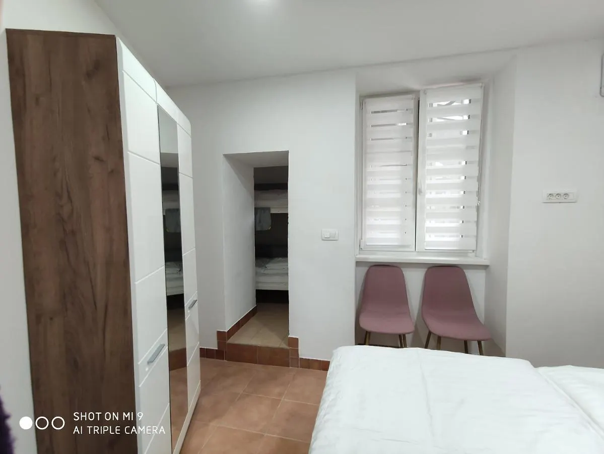 Guest house Aparthotel Cross Street 4 Ljubljana