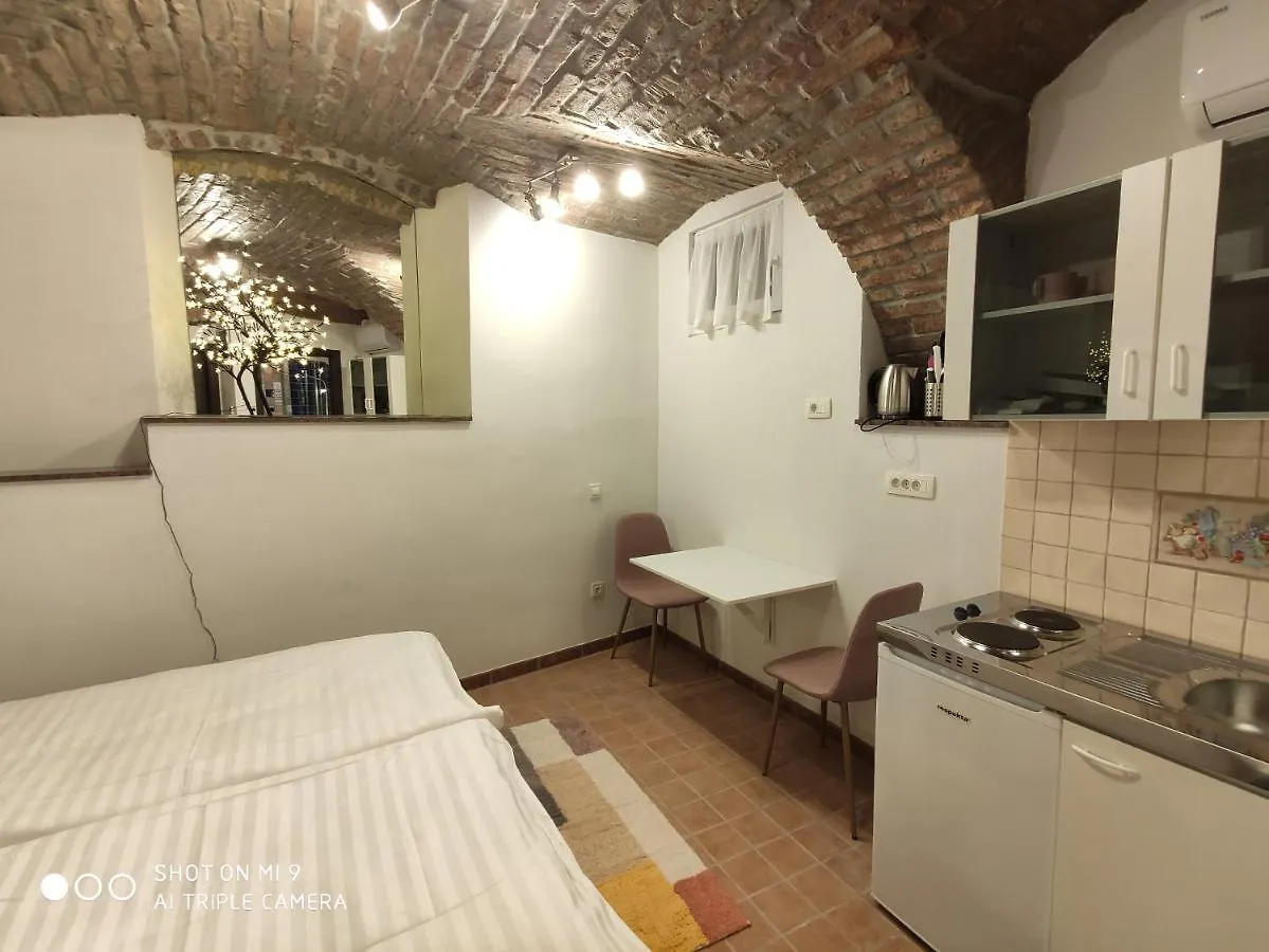 Aparthotel Cross Street 4 Ljubljana 0*,  Slovenia